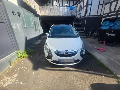 Gebraucht Opel Zafira Tourer 50 PS (36 kW) 2016 Weiß Van / Kleinbus