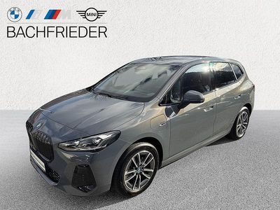 Grau Gebraucht 2022 BMW 225 M Sport Van / Kleinbus | 34.420 € (Teuer)