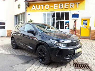 Używany Opel Grandland X GS Line 131 KM (96 kW) 2022 Czarny SUV