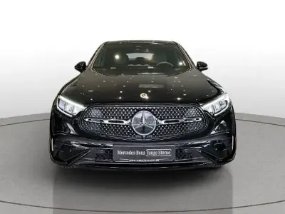 Gebraucht Mercedes GLC220 AMG line 197 PS (144 kW) 2025 Metalliclack obsidianschwarz Coupé