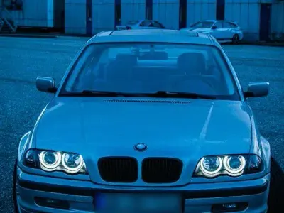 Gebraucht BMW 320 M Sport 150 PS (110 kW) 1999 Silber Limousine