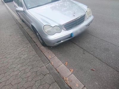 Gebraucht Mercedes C180 143 PS (105 kW) 2003 Silber Kombi