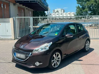 Gebraucht Peugeot 208 2012 Grün Kleinwagen