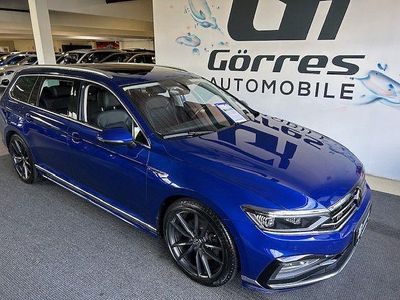Gebraucht VW Passat Elegance 150 PS (110 kW) 2023 Blau Kombi