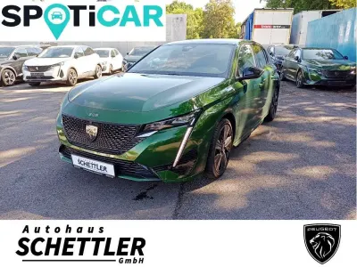 Gebraucht Peugeot 308 Premium 131 PS (96 kW) 2024 Grün Limousine