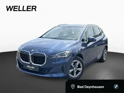 Gebraucht BMW 218 Active Tourer Luxury Line 136 PS (100 kW) 2022 Blau Van / Kleinbus