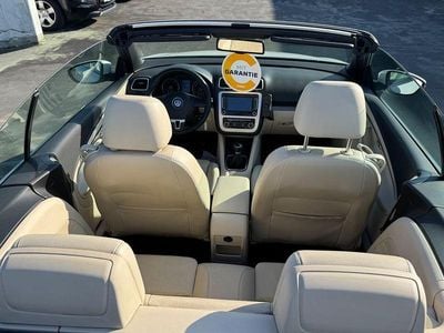 Gebraucht VW Eos 160 PS (117 kW) 2010 Weiß Cabrio