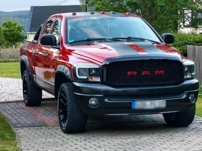 Gebraucht Dodge Ram 345 PS (253 kW) 2007 Rot Pickup