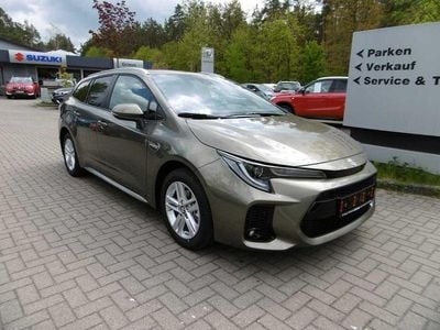 Neu Suzuki Swace Comfort+ 98 PS (72 kW) 2025 Braun Kombi