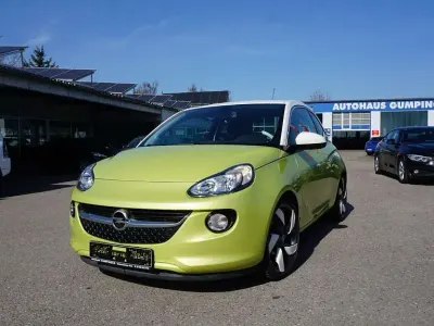 Usado Opel Adam 101 HP (74 kW) 2016 Verde Citadino