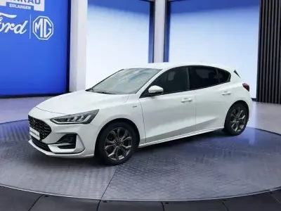 Gebraucht Ford Focus ST-Line 125 PS (91 kW) 2024 Weiß Limousine