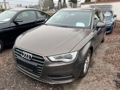 gebraucht Audi A3 Sportback attraction*BiXenon*Navi*2Zon.Klima*