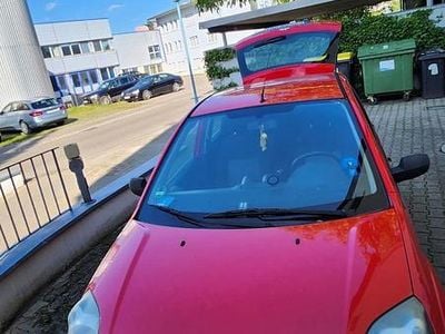 Second-hand Ford Fiesta 70 CP (51 kW) 2006 Roșu Hatchback