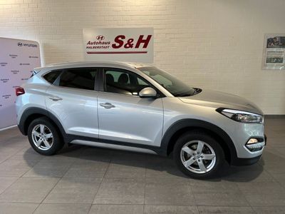 gebraucht Hyundai Tucson 1,6i blue Trend NAVI PDCv+h Sitzheiz Temp