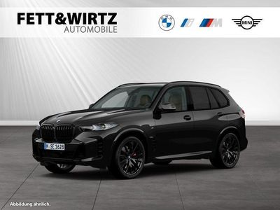 Gebraucht BMW X5 M Sport 298 PS (219 kW) 2025 Saphirschwarz metallic SUV