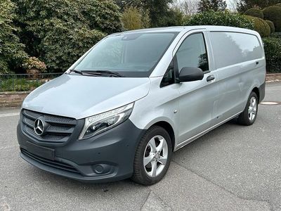 Second-hand Mercedes Vito 136 CP (100 kW) 2017 Argintiu Van