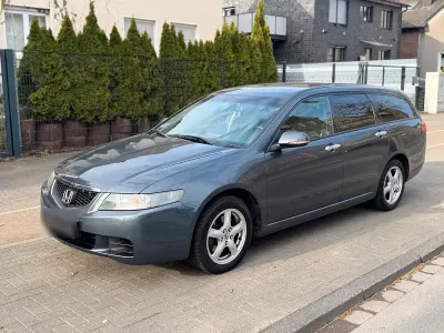 Usata Honda Accord 140 CV (102 kW) 2006 Grigio Station wagon