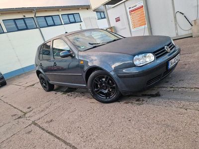 VW Golf IV