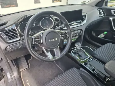 Gebraucht Kia Ceed Sportswagon Vision 140 PS (102 kW) 2023 Grau Kombi
