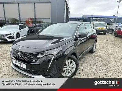 Gebraucht Peugeot 5008 Active 131 PS (96 kW) 2024 Schwarz SUV