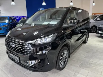Neu Ford Tourneo Titanium 150 PS (110 kW) 2025 Schwarz Van / Kleinbus
