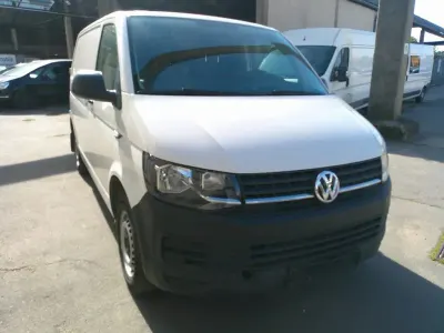 Gebraucht VW Transporter 150 PS (110 kW) 2019 Weiß Van