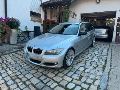 Gebraucht BMW 318 143 PS (105 kW) 2011 Silber Kombi