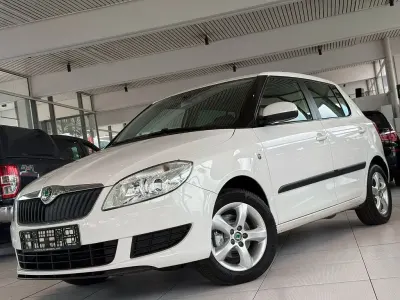 Gebraucht Skoda Fabia Family 86 PS (63 kW) 2012 Weiß Limousine