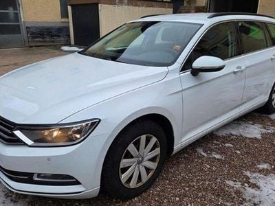 Gebraucht VW Passat Comfortline 205 PS (150 kW) 2019 Weiß Kombi