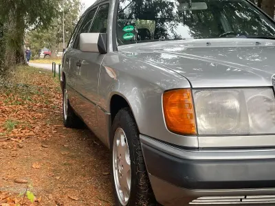 Gebraucht Mercedes 300 179 PS (131 kW) 1991 Silber Kombi
