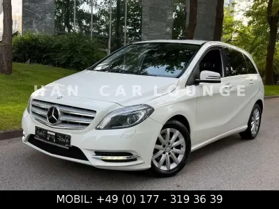 Gebraucht Mercedes B180 109 PS (80 kW) 2014 Weiß Kleinwagen