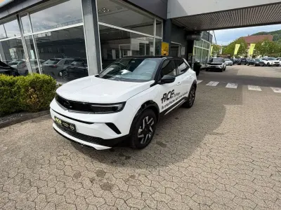 Gebraucht Opel Mokka-e 114 kW (156 PS) 2026 Arktis weiß uni SUV