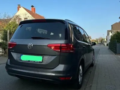 Gebraucht VW Touran 115 PS (84 kW) 2016 Grau Van / Kleinbus