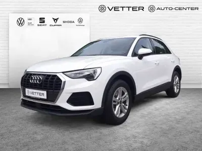Gebraucht Audi Q3 Basis 150 PS (110 kW) 2022 Weiß SUV
