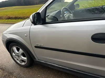 Gebraucht Opel Corsa Elegance 75 PS (55 kW) 2002 Silber Kleinwagen