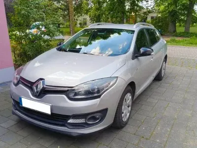 Gebraucht Renault Mégane 110 PS (80 kW) 2015 Grau Limousine
