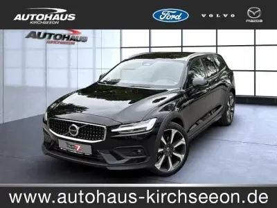Gebraucht Volvo V60 CC 145 PS (106 kW) 2023 Kombi