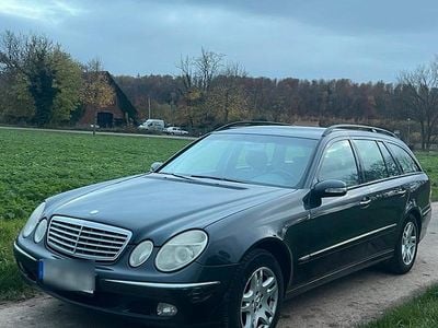 Mercedes E320