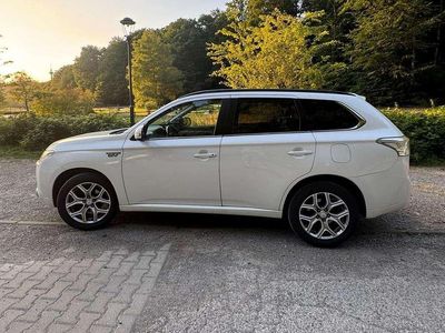 Mitsubishi Outlander P-HEV