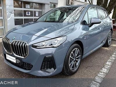 Gebraucht BMW 220 Active Tourer M Sport 156 PS (114 kW) 2025 Grau Van / Kleinbus
