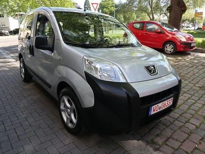 Usata Peugeot Bipper Basis 75 CV (55 kW) 2011 Grigio Monovolume