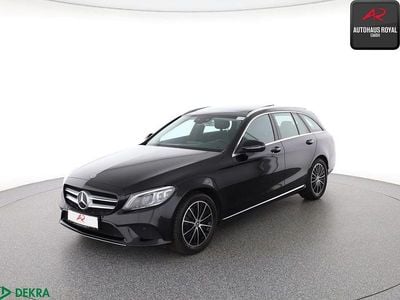Obsidianschwarz Gebraucht 2019 Mercedes C200 Avantgarde Kombi | 22.880 € (Fairer Preis)