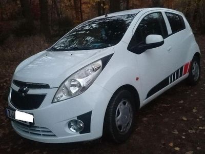Weiß Gebraucht 2011 Chevrolet Spark LS Kleinwagen | 4.750 € (Etwas zu teuer)
