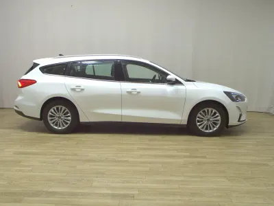 Używany Ford Focus Titanium 120 KM (88 kW) 2021 Biały Kombi