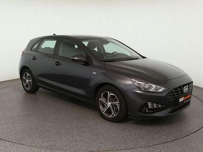 Gebraucht Hyundai i30 Select 120 PS (88 kW) 2023 Grau Limousine