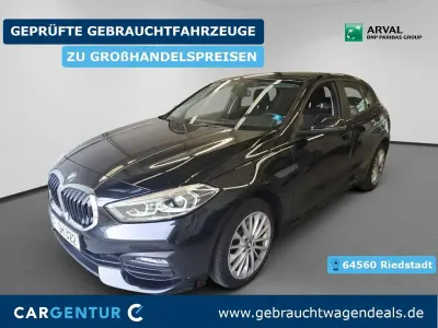 Gebraucht BMW 120 Advantage 190 PS (139 kW) 2023 Schwarz Limousine
