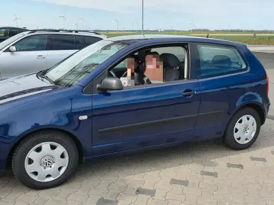 Gebraucht VW Polo 54 PS (39 kW) 2004 Blau Kleinwagen