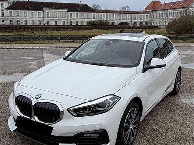 Gebraucht BMW 120 Sport Line 190 PS (139 kW) 2023 Weiß Kleinwagen