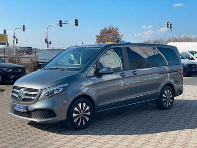 Usata Mercedes V300 Sport 237 CV (174 kW) 2022 Grigio Monovolume