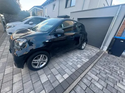 Gebraucht Smart ForFour Electric Drive 60 kW (82 PS) 2021 Schwarz Kleinwagen